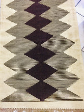 Carica l&#39;immagine nel visualizzatore di Gallery, Kilim N.3415
