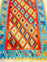 Carica l&#39;immagine nel visualizzatore di Gallery, Kilim N.3420
