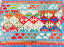 Carica l&#39;immagine nel visualizzatore di Gallery, Kilim N.894
