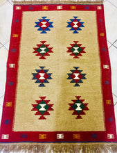 Carica l&#39;immagine nel visualizzatore di Gallery, Kilim N.902
