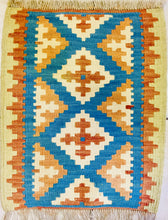 Carica l&#39;immagine nel visualizzatore di Gallery, Kilim N.3383
