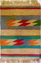 Carica l&#39;immagine nel visualizzatore di Gallery, Kilim N.3388
