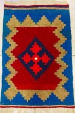 Carica l&#39;immagine nel visualizzatore di Gallery, Kilim N.3394
