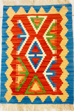 Carica l&#39;immagine nel visualizzatore di Gallery, Kilim N.3400
