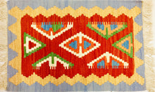 Carica l&#39;immagine nel visualizzatore di Gallery, Kilim N.3401
