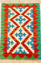 Carica l&#39;immagine nel visualizzatore di Gallery, Kilim N.3402
